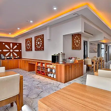 Side Gunes Manavgat